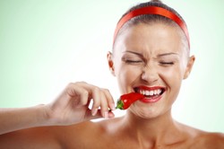 Makan Es Krim dan Minyak Zaitun Bantu Atasi Rasa Pedas di Mulut