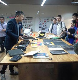 Melongok A Corner, Lab Rahasia Acer Meracik Predator