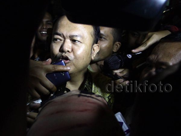 Patrice Rio Capella Selesai Diperiksa KPK Patrice Rio Capella Selesai Diperiksa KPK