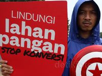 Demo Kedaulatan Pangan di Istana Negara