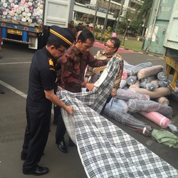 Musnahkan Tekstil Ilegal, Jokowi: Saya Senang Perintah Saya Dikerjakan