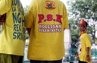 Kuning merupakan warna yang menjadi ciri khas pendukung Sriwijaya FC. Itu artinya, GBK pada Minggu lusa akan mempertemukan kuning melawan biru (Persib).