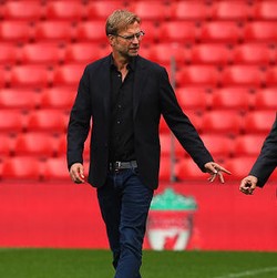 Klopp Menantang Catatan Tak Manis 4 Manajer Pendahulunya di Liverpool