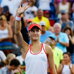 Buntut Terpeleset di Ruang Ganti, Bouchard Tuntut Asosiasi Tenis AS