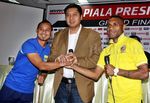Atep dan Tibo Salam Komando Jelang Final Piala Presiden
