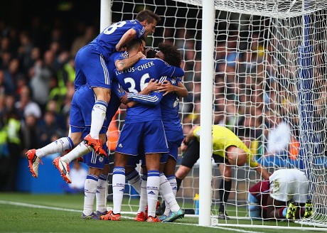 Chelsea Tundukkan Villa 2-0