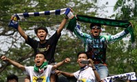 Kedatangan mereka dalam rangka final Piala Presiden antara Persib melawan Sriwijaya FC.