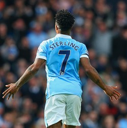 Rajin-rajinlah Bikin Gol, Sterling