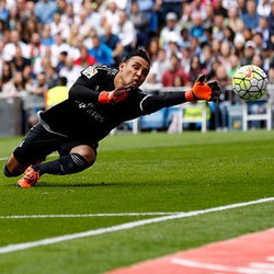 Keylor Navas Cemerlang, Bernabeu pun Masih Perawan