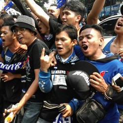 Tiba Bareng Ridwan Kamil, Rombongan Bobotoh Digeledah Polisi