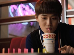 Mengintip Video ala Instagram Love Me Right EXO Versi Jepang