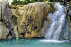 Air Terjun Tesbatan, Oase Tersembunyi di Kupang