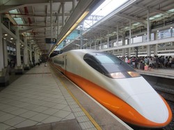 Begini Rasanya Naik Kereta Peluru di Taiwan