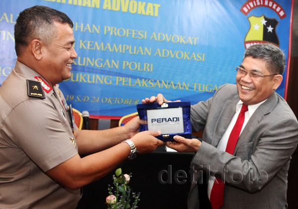 Peradi Beri Pelatihan Advokasi Hukum untuk Polri