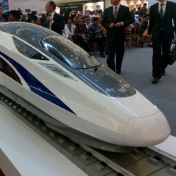 Ada Kereta Cepat Jakarta-Bandung, Saham-saham Ini Ikut Melesat