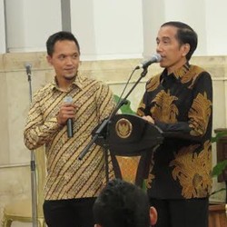 Makan Bareng Pemain dan Pelatih, Jokowi Dicurhati Soal PSSI