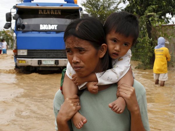 16 Orang Tewas Akibat Topan Koppu