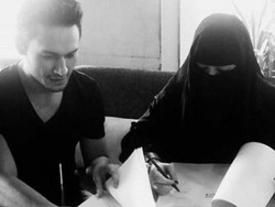 Sahabat Benarkan Indra Bruggman dan Soraya Abdullah Sudah Resmi Menikah