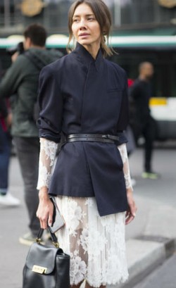 Agar Tampil Lebih Modis ke Kantor dengan Blazer