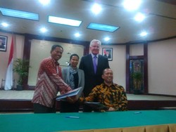 Gandeng GE, Menteri Rini Kerja Sama Pelatihan Manajemen Direksi BUMN