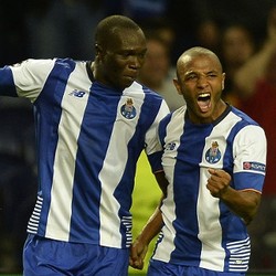 Belum Terkalahkan, Porto Bertengger di Puncak Klasemen