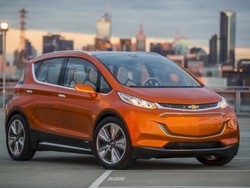 Mobil Mungil Chevy Bolt Bisa Berlari Sampai 321 Km