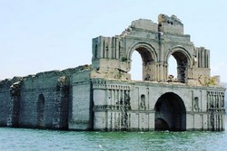 Kisah Gereja Tua di Meksiko yang Muncul dari Permukaan Air