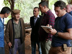 Memburu Adolf Hitler