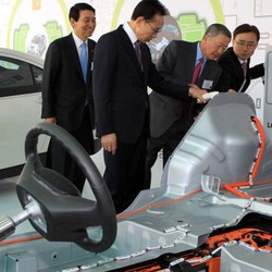 LG Terjun ke Bisnis Mobil Listrik