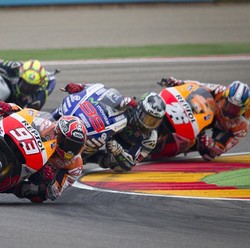 Kans Marquez dan Pedrosa Pengaruhi Duel Rossi vs Lorenzo