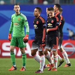 Scholes Kritik Performa MU di Moskow