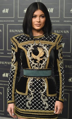 Intip Isi Lemari Kylie Jenner yang Akan Membuat Anda Iri