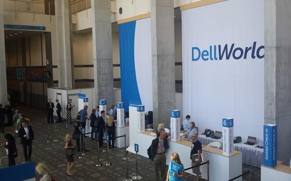 Mobil Back To The Future Terdampar di Dell World 2015