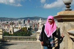 Hijab Bukan Hambatan Untuk Traveling ke Luar Negeri
