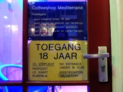 Coffeeshop di Belanda, Bukan Kedai Kopi!