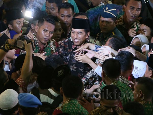 Jokowi Deklarasikan Hari Santri Nasional