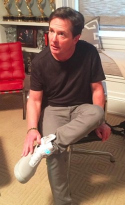 Sepatu Nike Back To The Future, Bagaimana Bisa Ikat Tali Sendiri?