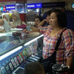 Realita Penggunaan Internet oleh Perempuan di Indonesia