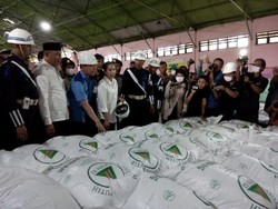 Menteri Rini Yakin RI Terbebas dari Impor Gula di 2019