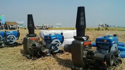 Mentan Kerahkan TNI Awasi 62.000 Traktor Hingga Pompa Gratis di Petani