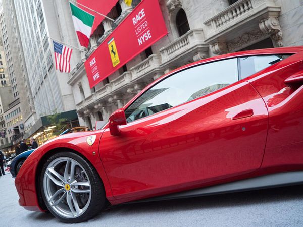 Ferrari Balapan di Bursa