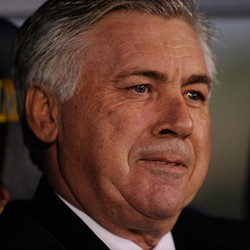 Kroos Dukung Ancelotti Latih Bayern