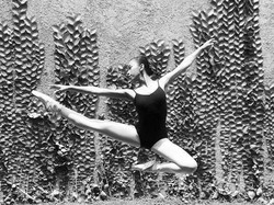 Berawal Hobi, Resti Oktaviani Kini Berjaya Jadi Balerina