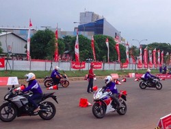 Honda Indonesia Ajak 20 Pengguna Motor Sport Nonton MotoGP 2015