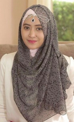 Kata Natasha Farani Soal Kepopulerannya di You Tube Lewat Tutorial Hijab
