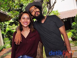 Alex Abbad Jadi Penyegar Antara BCL dan Reza Rahadian