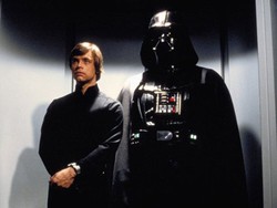 Mungkinkah Luke Skywalker Pindah ke Sisi Gelap The Force?