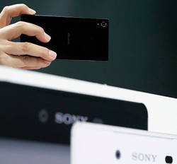 Alih-alih Menyerah, Sony Malah Ingin Bangun Pabrik Ponsel