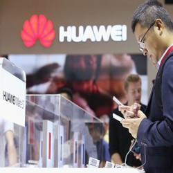 Huawei Kalahkan Xiaomi
