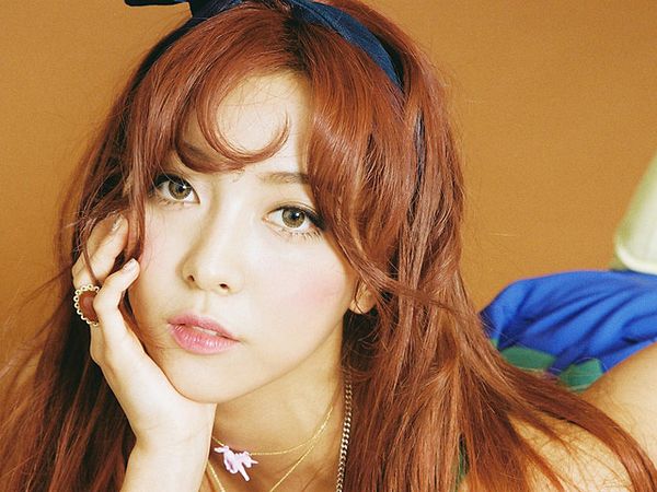 Pretty! Ini Foto Teaser Luna untuk Comeback f(x)
